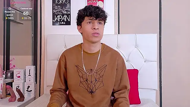 Snapshot of Axel__Evans chatting on November 10, 2025, 12:15 pm Axel Evans online show from November 10, 2025, 12:15 pm