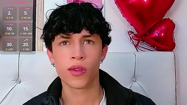 Axel  Evans online show from February 18, 2026, 1:07 pm