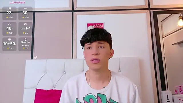 Axel  Evans online show from April 13, 2026, 1:05 pm