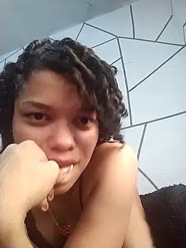 ChloeRaviss online show from October 30, 2025, 9:59 pm