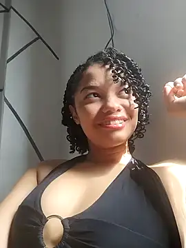 ChloeRaviss online show from November 28, 2025, 2:53 pm