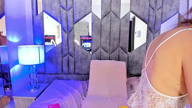 Snapshot of BestLadyMature chatting on November 7, 2025, 7:36 pm BestLadyMature online show from November 7, 2025, 7:36 pm