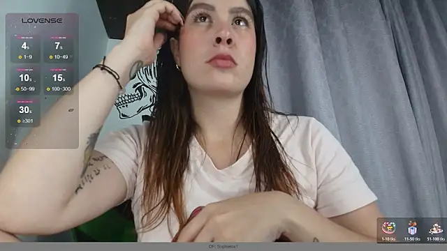 ImSophieFox online show from May 28, 2026, 5:16 am