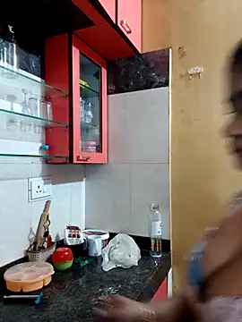 hornyriyanka online show from May 25, 2026, 3:01 am
