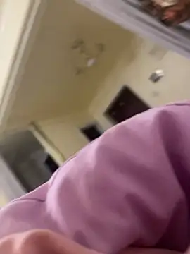 Snapshot of xinmeng-000 chatting on February 22, 2026, 7:12 pm xinmeng-000 online show from February 22, 2026, 7:12 pm