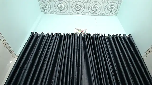 Snapshot of Grass_99 chatting on November 17, 2025, 4:40 am Grass 99 online show from November 17, 2025, 4:40 am