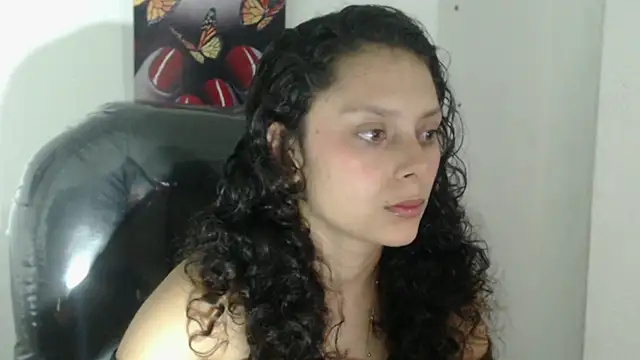 Lily Jone7 online show from September 30, 2025, 8:03 pm