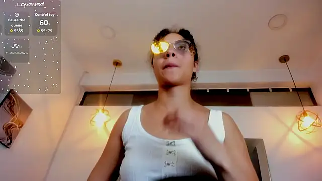 Snapshot of Hanna_Cornee_ chatting on January 31, 2026, 7:11 pm Hanna Cornee online show from January 31, 2026, 7:11 pm