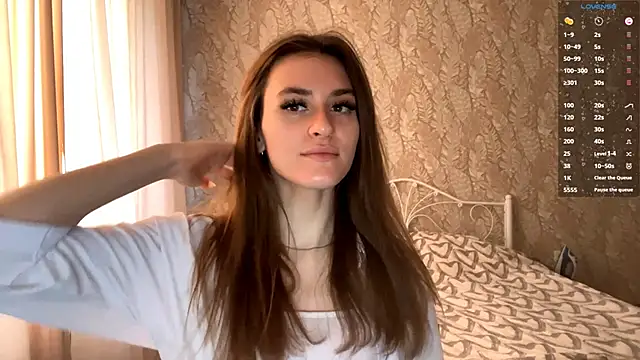 miainheat online show from October 21, 2025, 9:54 am