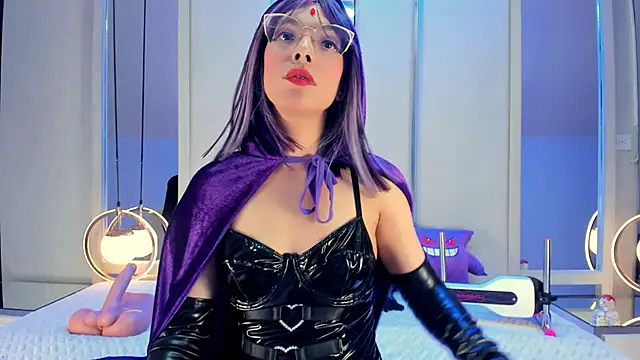 VesperVelvet online show from November 14, 2025, 8:29 pm