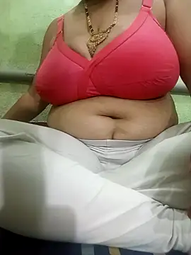 chocobbsneha567 online show from December 14, 2025, 9:47 am