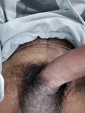 Snapshot of whitebullock chatting on January 13, 2026, 4:01 pm whitebullock online show from January 13, 2026, 4:01 pm