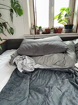 FayeFlame online show from March 24, 2026, 12:32 pm