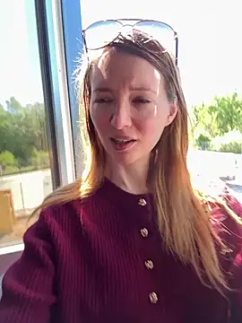 Snapshot of FayeFlame chatting on May 8, 2026, 8:52 am FayeFlame online show from May 8, 2026, 8:52 am