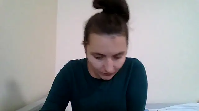 DInaraXRose online show from September 9, 2025, 10:15 am