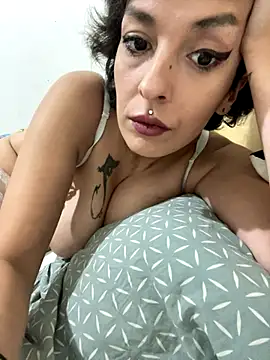 Snapshot of Piggiteablacktea chatting on September 24, 2025, 8:01 pm Piggiteablacktea online show from September 24, 2025, 8:01 pm