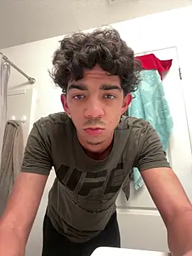 Ryan 12xX online show from November 17, 2025, 10:37 pm