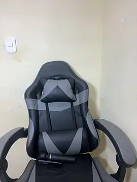 Vliacoooper2 online show from September 12, 2025, 9:31 am