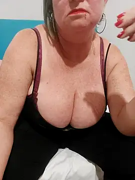 Miss-tetas online show from November 16, 2025, 12:49 am