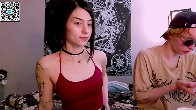 Snapshot of poisondevotion chatting on October 25, 2025, 1:18 pm poisondevotion online show from October 25, 2025, 1:18 pm