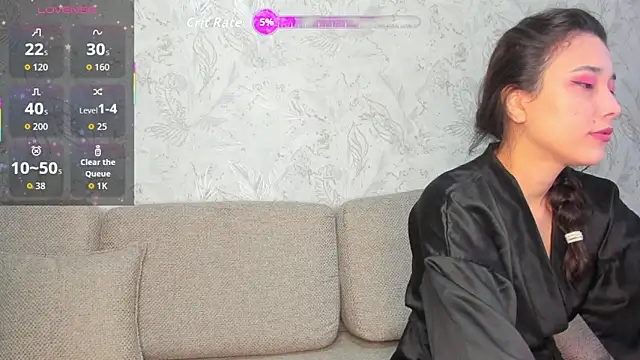 sophywhisper online show from June 3, 2026, 2:47 am
