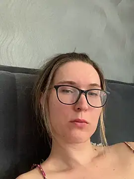 Snapshot of Jugira chatting on September 13, 2025, 1:55 pm Jugira online show from September 13, 2025, 1:55 pm