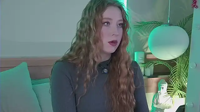 MiaEuphoria  online show from February 19, 2026, 4:19 am