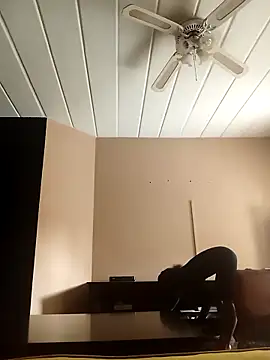 RFeltomWhitJ online show from October 19, 2025, 9:32 am