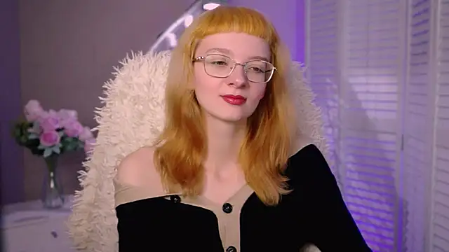 MollyJiggles online show from October 18, 2025, 8:04 am
