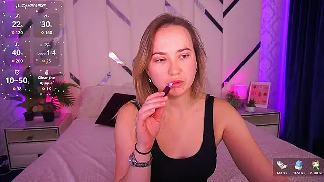 SofieBloom online show from November 6, 2025, 11:48 pm