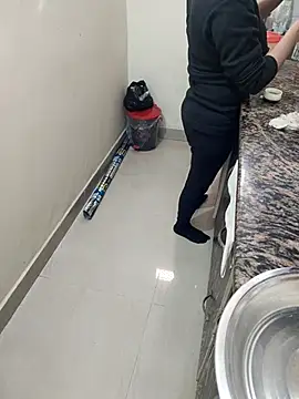 Pihu Chopra online show from November 22, 2025, 3:38 am