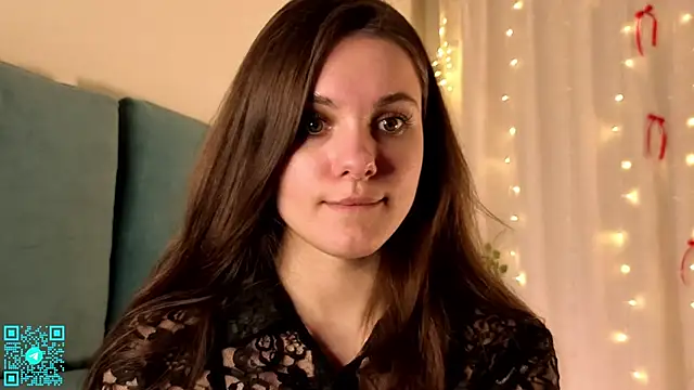 chloemilka online show from February 19, 2026, 5:53 pm