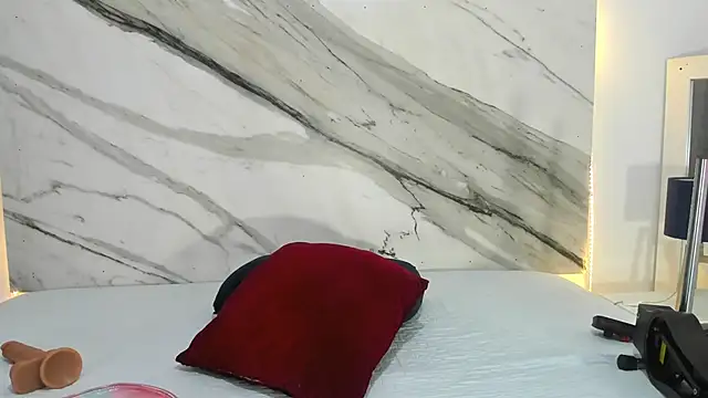 thamiina  online show from September 10, 2025, 6:52 pm