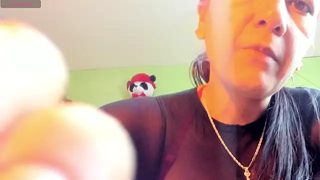 Snapshot of hot_Dariana_pantyhose chatting on November 10, 2025, 1:21 pm hot Dariana pantyhose online show from November 10, 2025, 1:21 pm