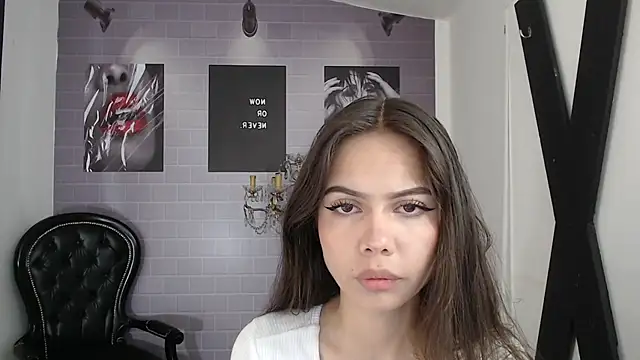 aleesha cameron02 online show from October 21, 2025, 12:06 pm