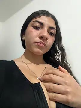 arieel  722 online show from September 12, 2025, 2:33 am