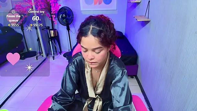 Maggy t18 online show from October 25, 2025, 8:00 am