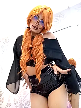 selenareyes online show from October 22, 2025, 6:40 pm