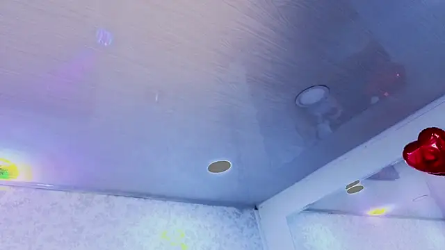 Snapshot of ZoeBenneti chatting on September 20, 2025, 5:08 am ZoeBenneti online show from September 20, 2025, 5:08 am