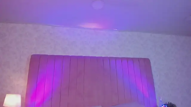 Snapshot of ZoeBenneti chatting on October 3, 2025, 4:31 am ZoeBenneti online show from October 3, 2025, 4:31 am