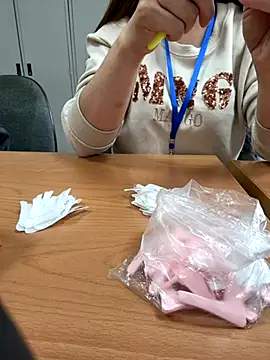 PhuongNhi21 online show from October 24, 2025, 1:46 am