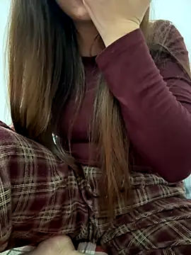 PhuongNhi21 online show from December 2, 2025, 2:56 pm