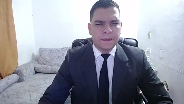 Victor Maitland online show from December 19, 2025, 8:27 pm