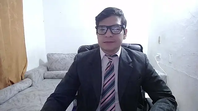 Victor Maitland online show from April 21, 2026, 8:55 pm