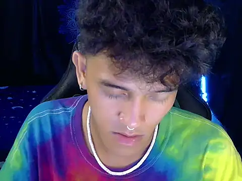 kenbigcockxx online show from April 19, 2026, 5:01 pm