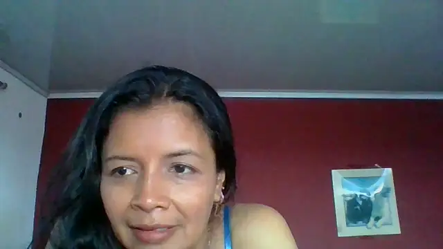 DianaOchoa  online show from October 10, 2025, 7:46 pm