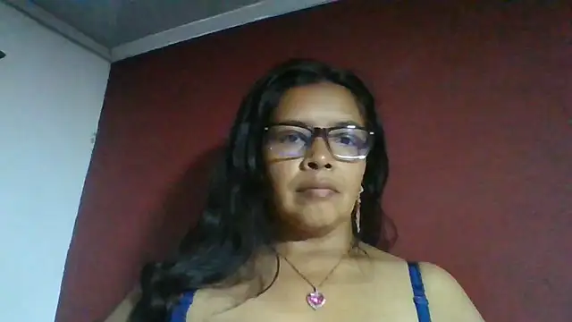 Snapshot of DianaOchoa_ chatting on July 19, 2026, 3:43 am DianaOchoa online show from July 19, 2026, 3:43 am