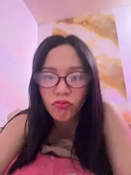 Snapshot of fuckingtwerk69 chatting on November 18, 2025, 9:14 am fuckingtwerk69 online show from November 18, 2025, 9:14 am