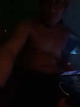 ducpham6565 online show from November 8, 2025, 9:35 pm