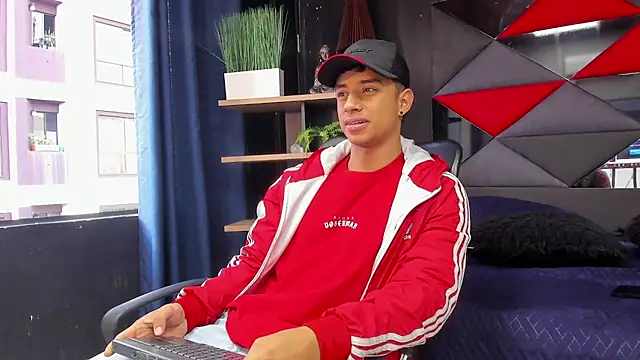 jaze bradley online show from November 21, 2025, 11:20 am